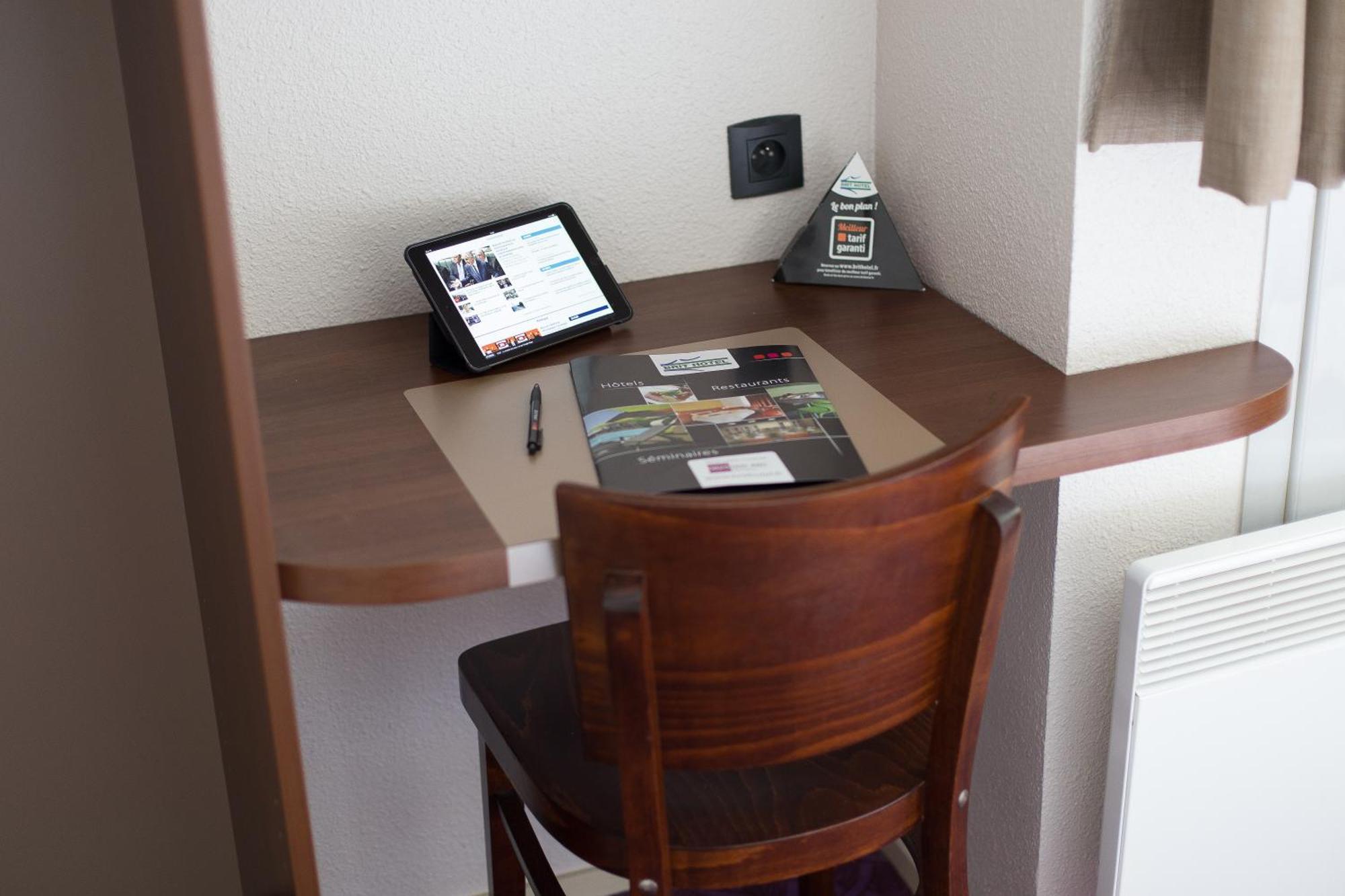Brit Hotel Toulouse Colomiers - L'Esplanade Kültér fotó