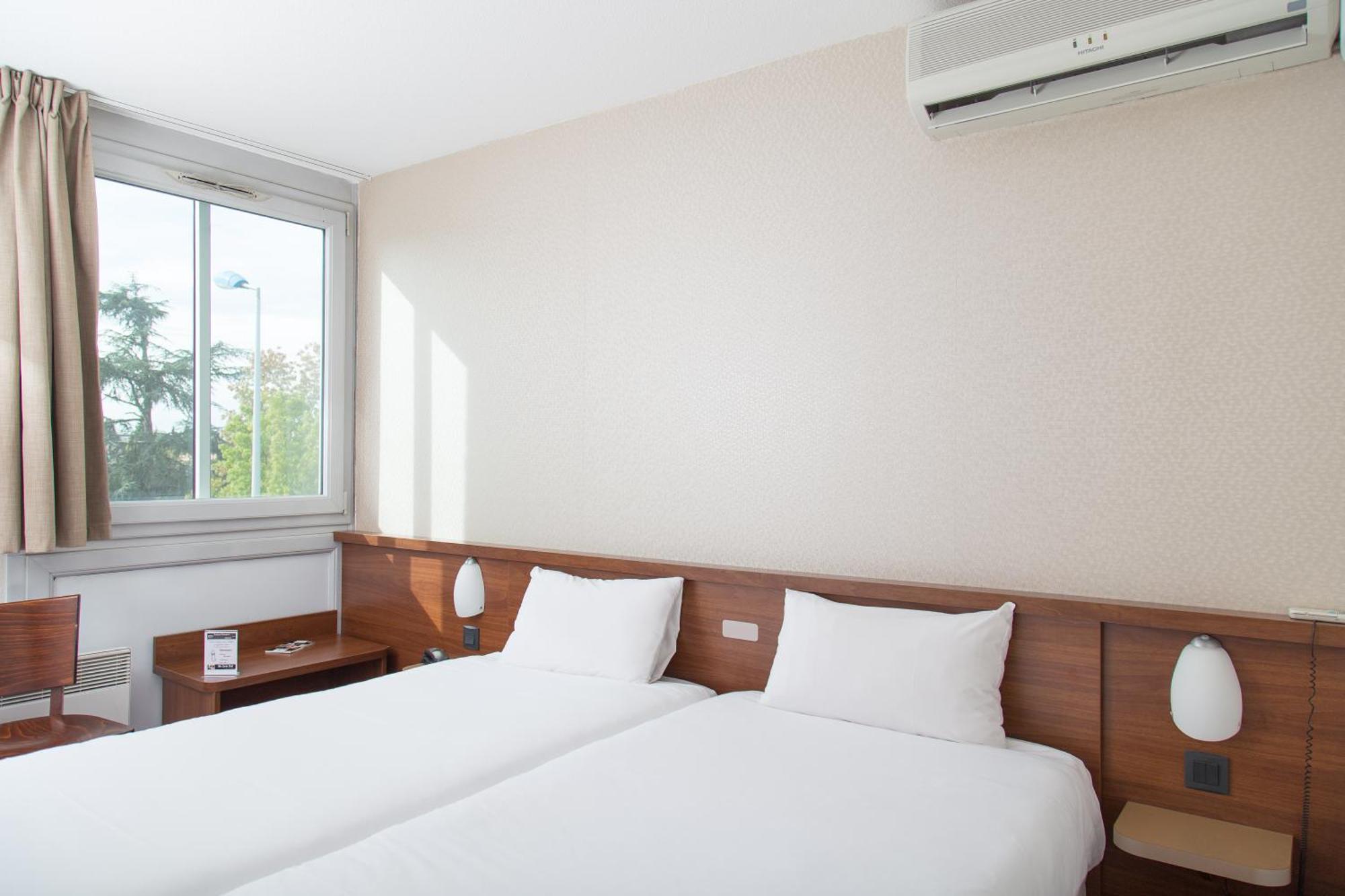Brit Hotel Toulouse Colomiers - L'Esplanade Kültér fotó