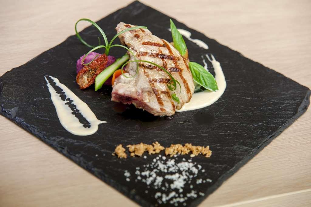 Brit Hotel Toulouse Colomiers - L'Esplanade Étterem fotó