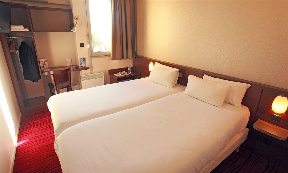 Brit Hotel Toulouse Colomiers - L'Esplanade Szoba fotó